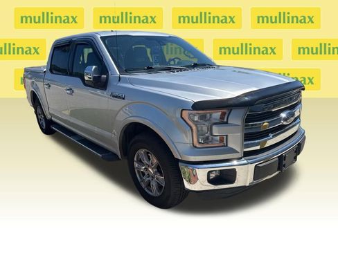 Used 2015 Ford F150 Lariat w/ Equipment Group 502A Luxury RWD image 1