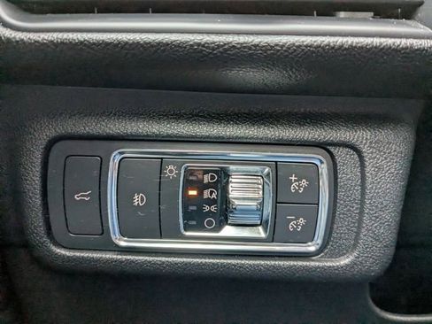 Used 2020 Lincoln Corsair Reserve w/ Equipment Group 201A AWD/4WD image 29