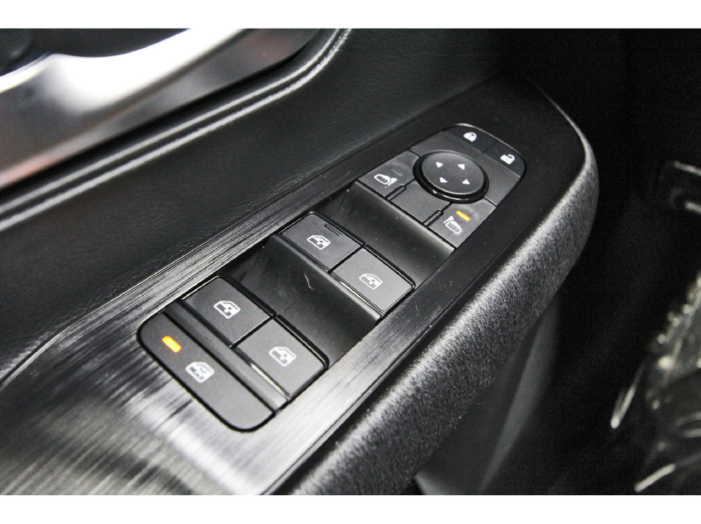 Used 2026 Nissan Kicks SV FWD image 20