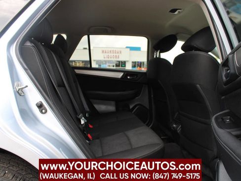 Used 2018 Subaru Outback 2.5i Premium image 12
