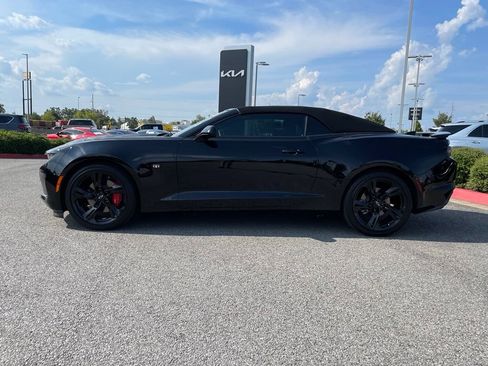 Used 2023 Chevrolet Camaro LT RWD image 4