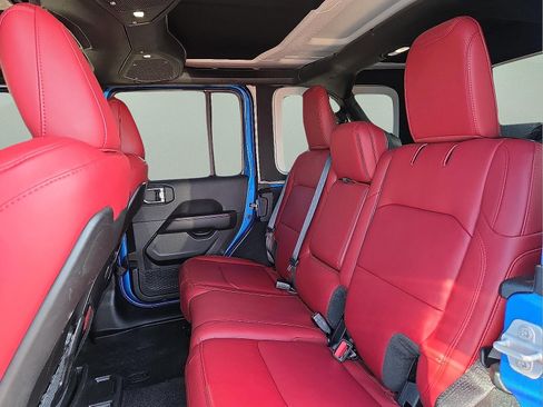 Used 2024 Jeep Wrangler Unlimited Rubicon 392 image 10