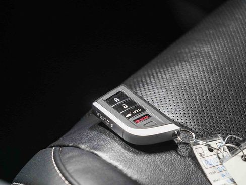 Used 2023 Acura MDX FWD w/ Technology Package image 32