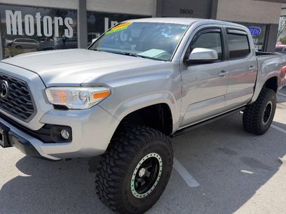 Used 2017 Toyota Tacoma SR w/ SR Convenience Package