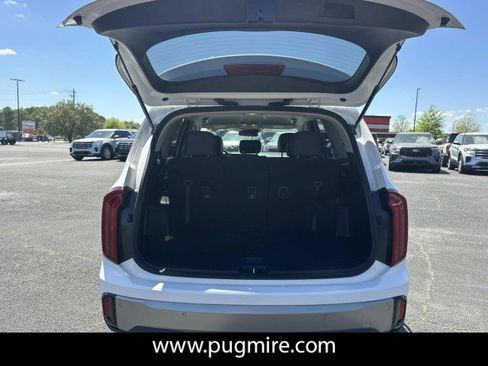 Used 2025 Kia Telluride LX FWD image 18