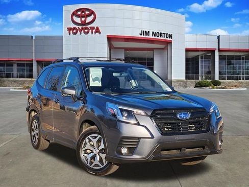 Used 2024 Subaru Forester Premium image 1