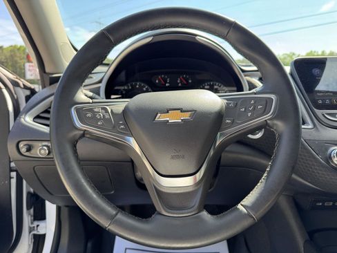 Used 2024 Chevrolet Malibu RS w/ LPO, Floor Liner Package FWD image 3