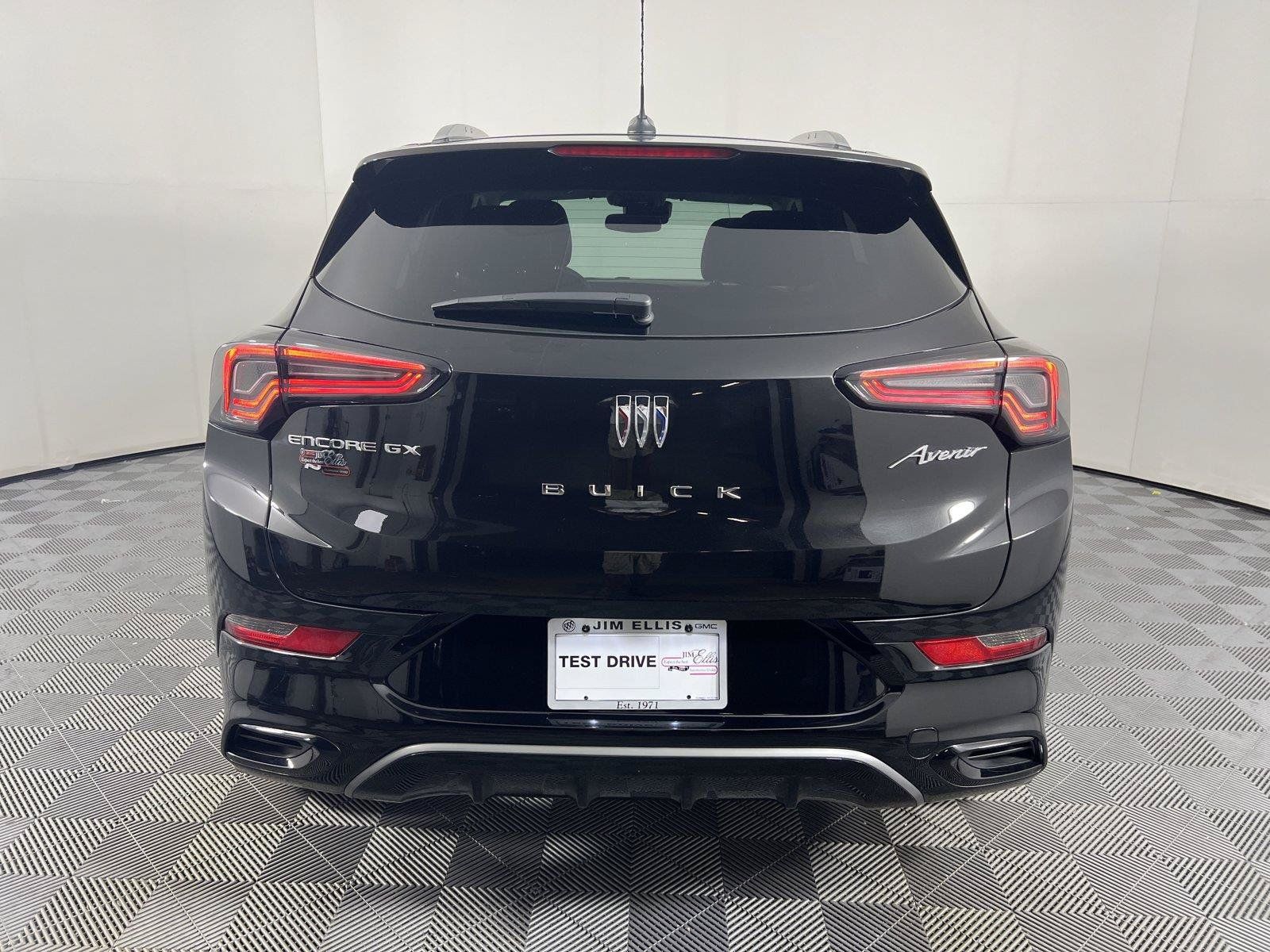 Certified 2024 Buick Encore GX Avenir FWD image 16