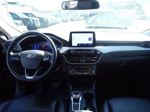 Used 2022 Ford Escape SEL w/ Technology Package image 12