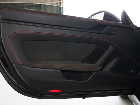 Used 2022 Porsche 911 GT3 RWD image 21