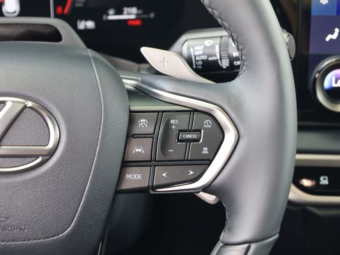 Used 2026 Lexus RX 350 Premium w/ Convenience Package AWD/4WD image 21