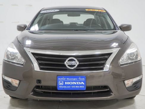 Used 2015 Nissan Altima 2.5 S w/ Power Driver Seat Package FWD image 3