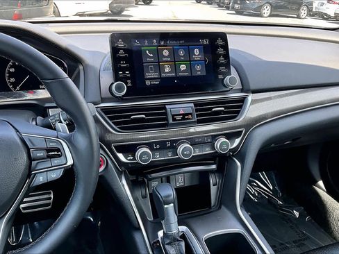 Used 2019 Honda Accord Sport image 7