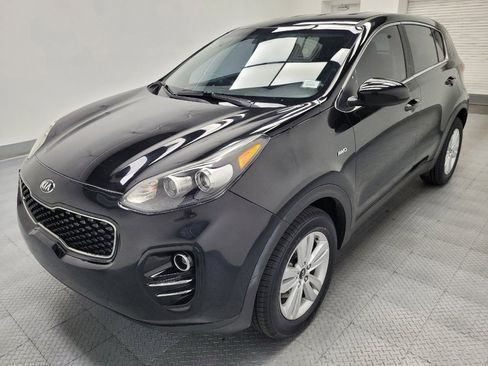 Used 2017 Kia Sportage LX AWD/4WD image 2