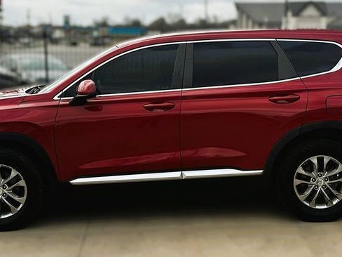 Used 2019 Hyundai Santa Fe SE FWD image 8