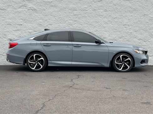 Used 2021 Honda Accord Sport image 4