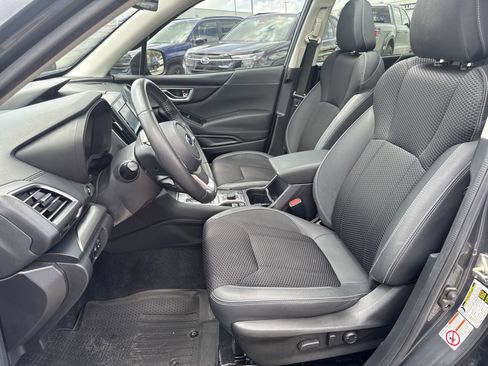 Used 2020 Subaru Forester Premium AWD/4WD image 27