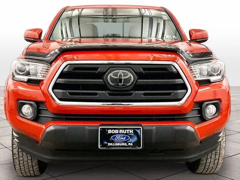 Used 2018 Toyota Tacoma SR5 image 3