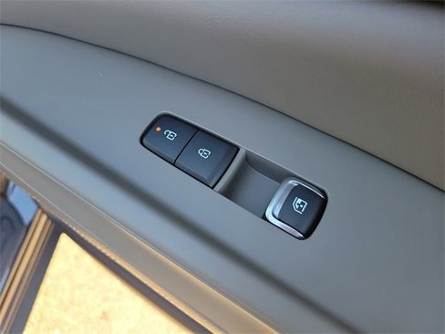 New 2026 Kia Carnival EX image 11