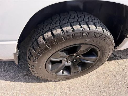 Used 2023 RAM 1500 Big Horn AWD/4WD image 10