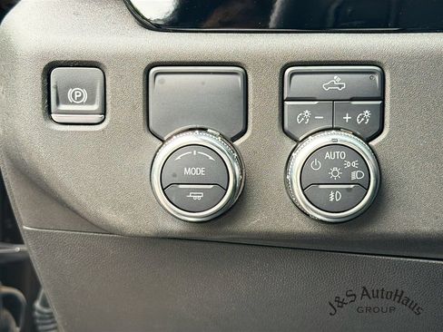 Used 2024 GMC Sierra 1500 Elevation w/ LPO, Elevation Black Package RWD image 10