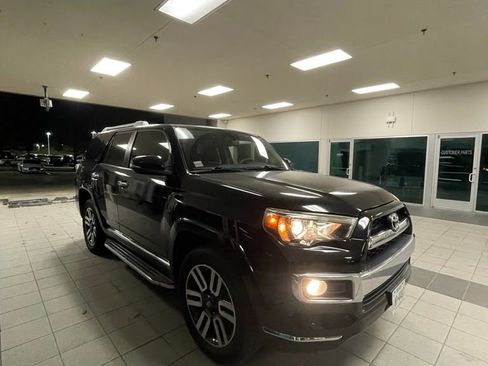 Used 2018 Toyota 4Runner Limited image 2