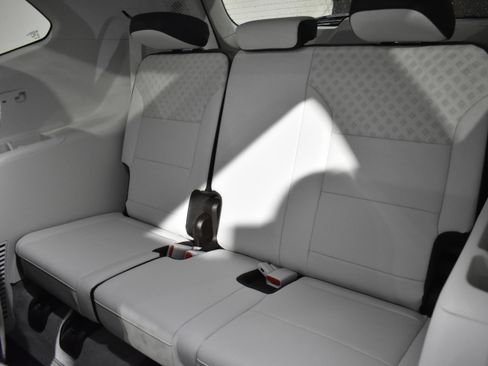 Used 2025 GMC Acadia Denali w/ Super Cruise Package AWD/4WD image 27