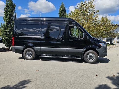 New 2024 Mercedes-Benz Sprinter 144 Cargo w/ Acoustic Package image 3