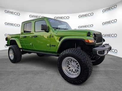 Used 2025 Jeep Gladiator High Tide