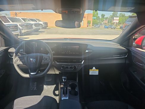 New 2026 Buick Envista Preferred FWD image 12