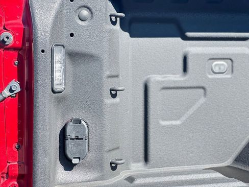 Used 2021 Chevrolet Silverado 2500 High Country w/ Z71 Off-Road Package image 13