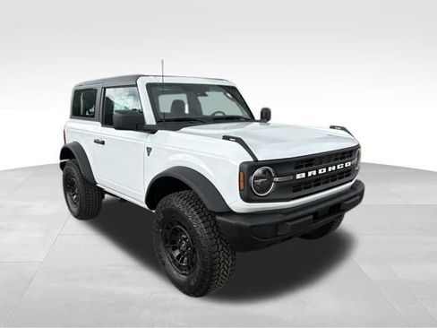 New 2026 Ford Bronco 2-Door AWD/4WD image 8