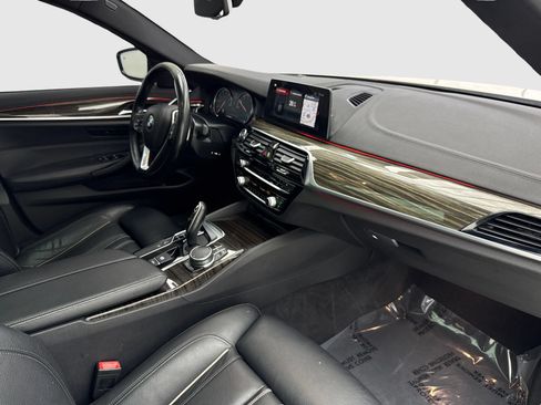 Used 2018 BMW 530i RWD image 41