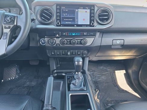 Certified 2023 Toyota Tacoma TRD Off-Road w/ TRD Premium Off Road Package image 11