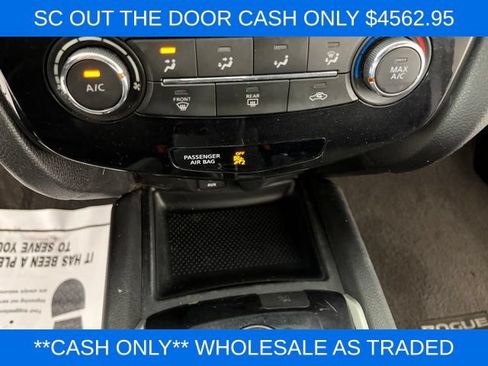 Used 2015 Nissan Rogue S FWD image 23