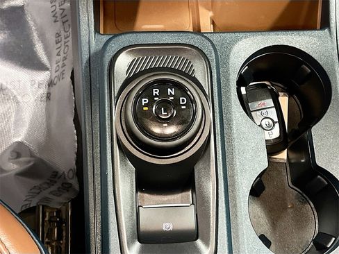 Used 2022 Ford Maverick Lariat w/ Lariat Luxury Package image 16