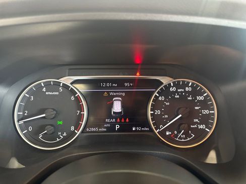 Used 2021 Nissan Rogue S image 14