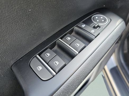 Used 2023 Kia Soul LX w/ Option Group 015 FWD image 27