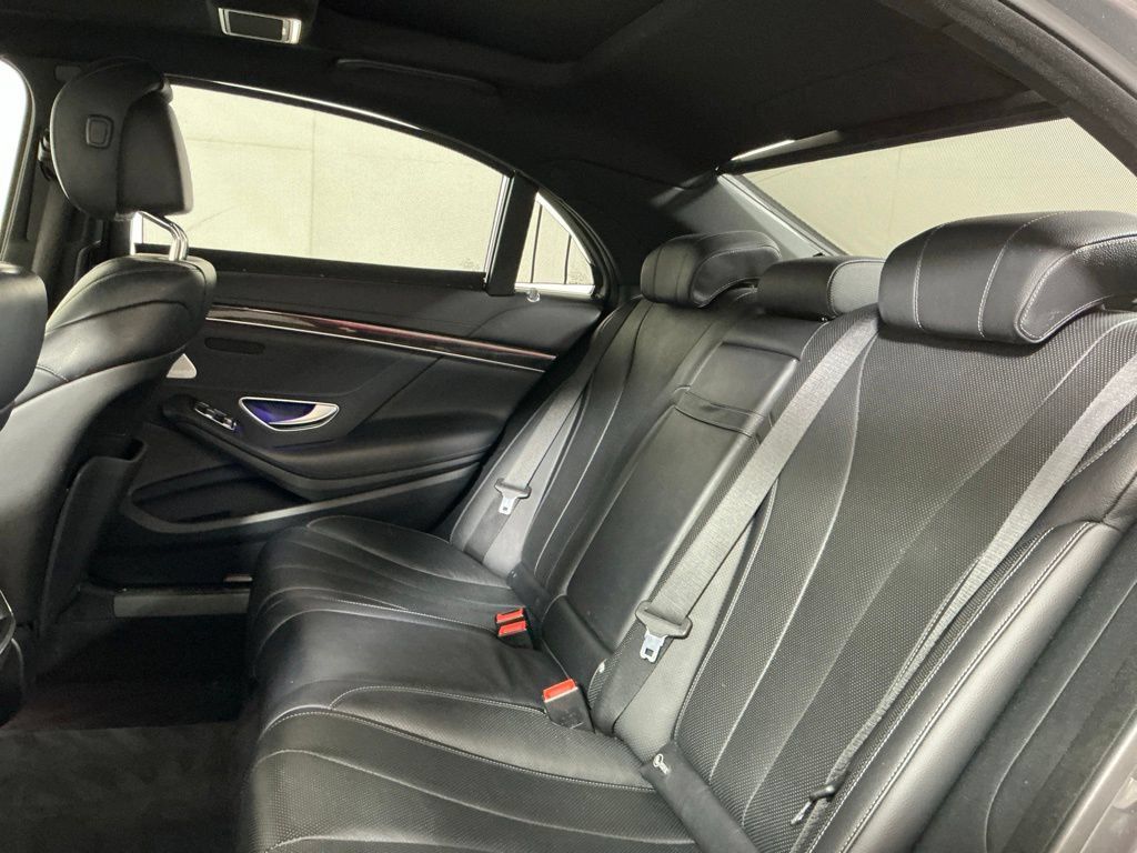 Used 2019 Mercedes-Benz S 450 Sedan image 25