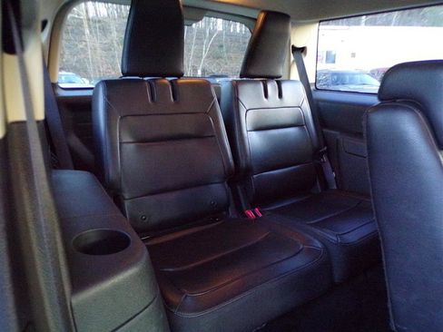 Used 2013 Ford Flex SEL image 25