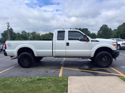 Used 2016 Ford F250 XL w/ Power Equipment Group AWD/4WD image 5
