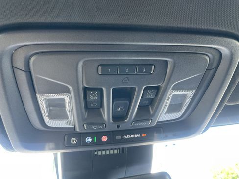 Certified 2023 GMC Sierra 1500 AT4 w/ AT4 Preferred Package AWD/4WD image 28