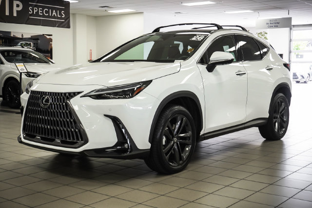 Used 2026 Lexus NX 450h+ AWD w/ Luxury Package image 3