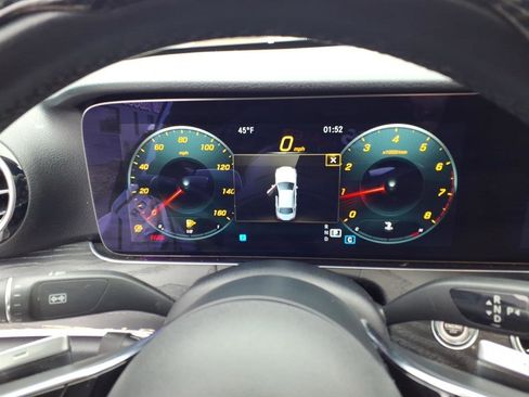 Used 2021 Mercedes-Benz E 350 Sedan image 11