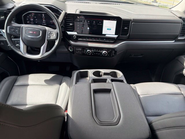 Used 2026 GMC Sierra 1500 SLT AWD/4WD image 32