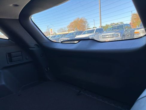 Used 2023 Chevrolet Equinox LT image 30