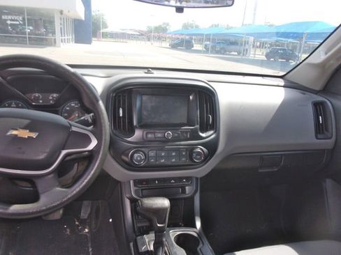 Used 2018 Chevrolet Colorado W/T w/ WT Convenience Package AWD/4WD image 9