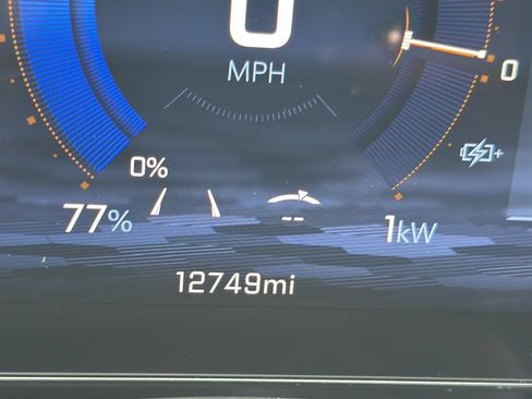 Used 2025 Chevrolet Equinox EV LT w/ Convenience Package FWD image 23