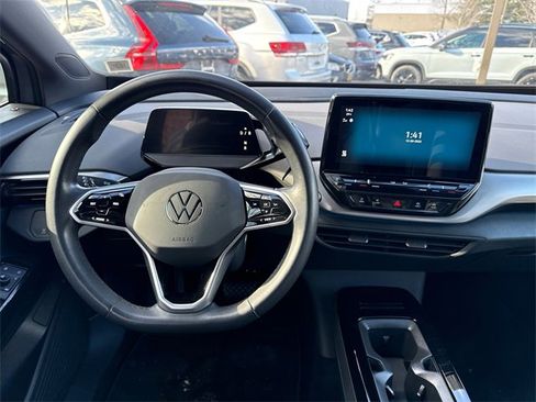 Certified 2022 Volkswagen ID.4 Pro image 21