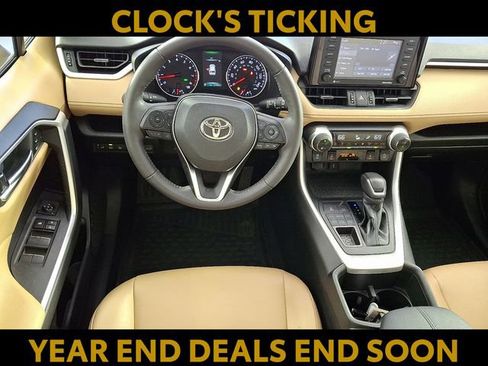 Certified 2022 Toyota RAV4 XLE Premium image 12